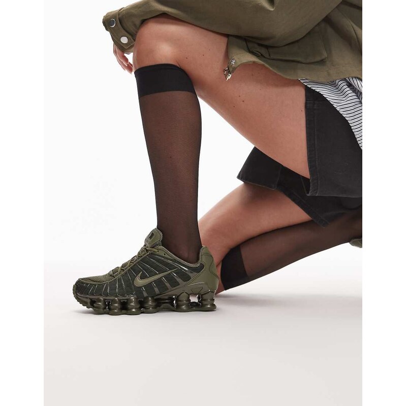 Nike Shox TL trainers in green