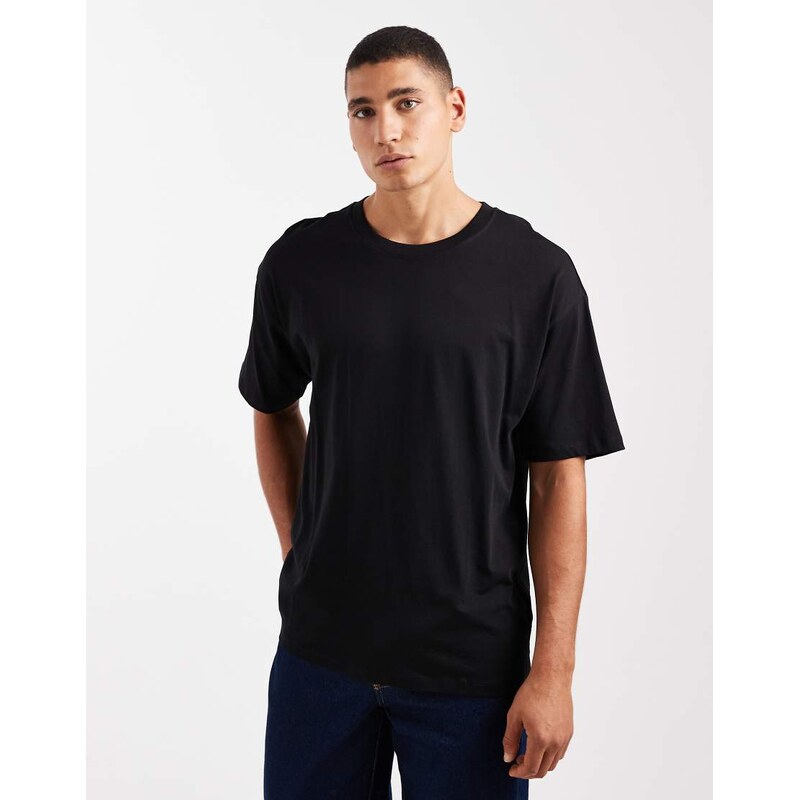 New Look oversized fit t-shirt in black
