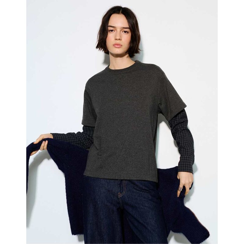 Pull&Bear Double sleeve checked t-shirt in dark grey 112746605