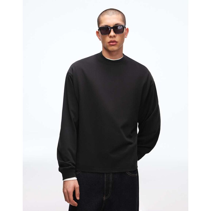 Bershka Long sleeve t-shirt in black