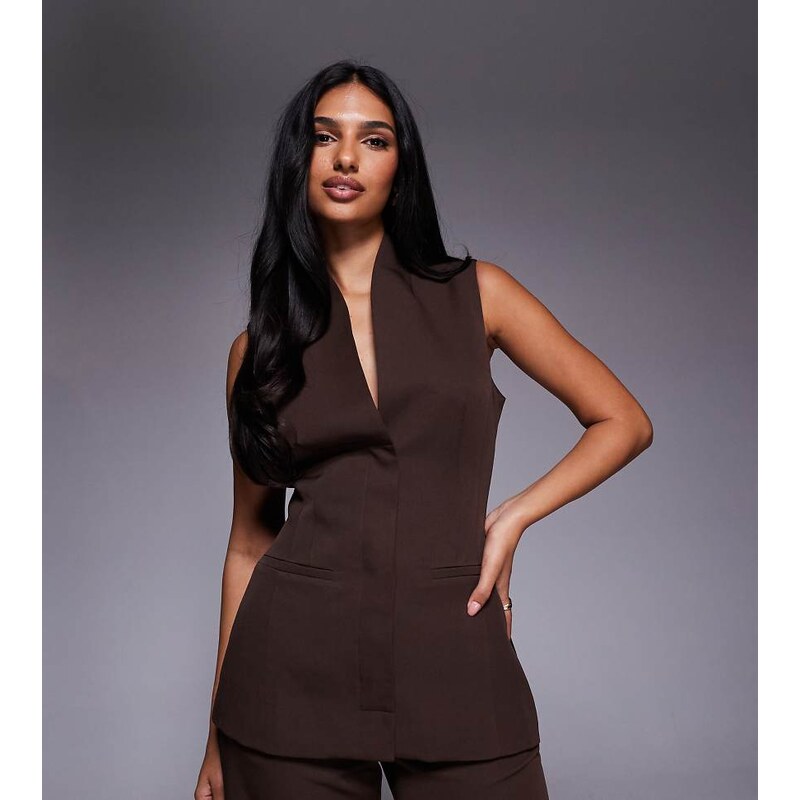 Kaiia exclusive tailored sleeveless longline waistcoat top co