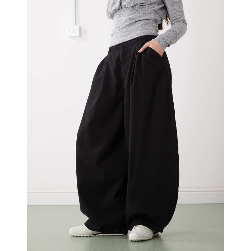 COLLUSION XL balloon trouser with pleats in black
