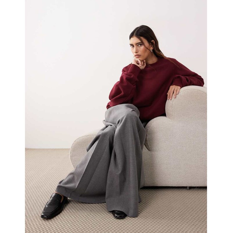 ARRANGE bubble hem sweatshirt in black cherry-Red