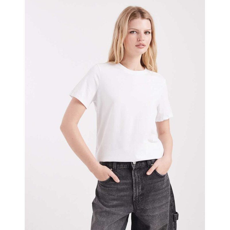 Pieces boxy t-shirt in white