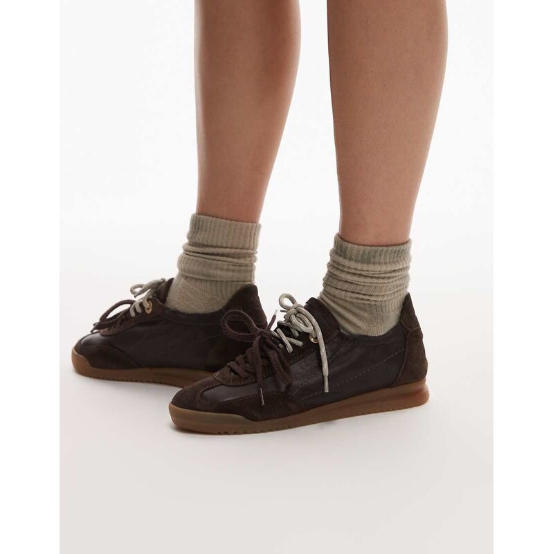Bronx Cli-oo lace up gum sole leather trainers in brown 112804411
