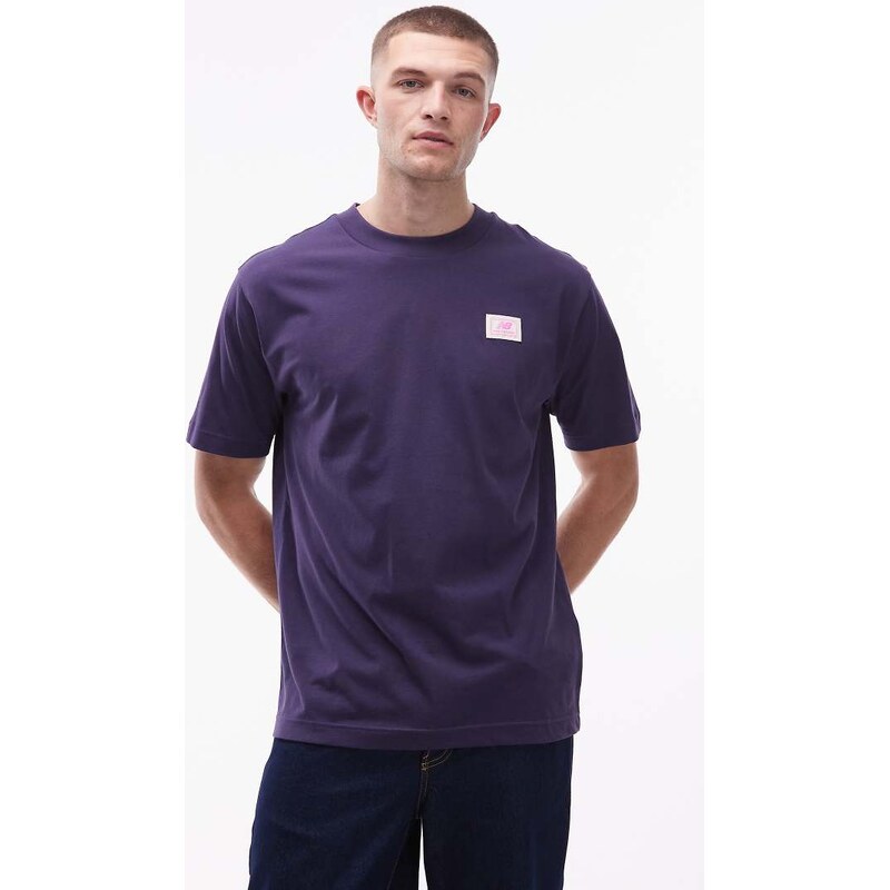 New Balance woven label t-shirt in purple-Navy