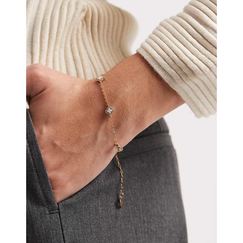 Accessorize Z clover bracelet in 14k gold plated 113277417