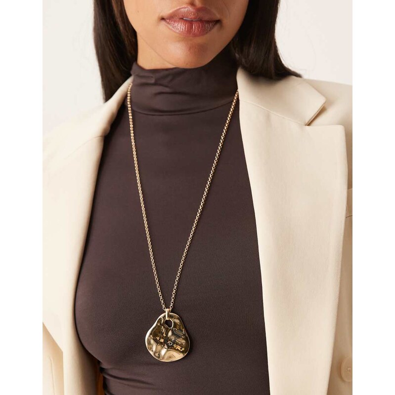 ASOS DESIGN statement necklace with molten pendant in gold tone 112818925