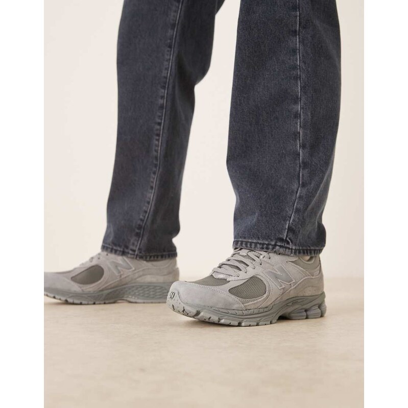 New Balance 2002 trainers in triple grey