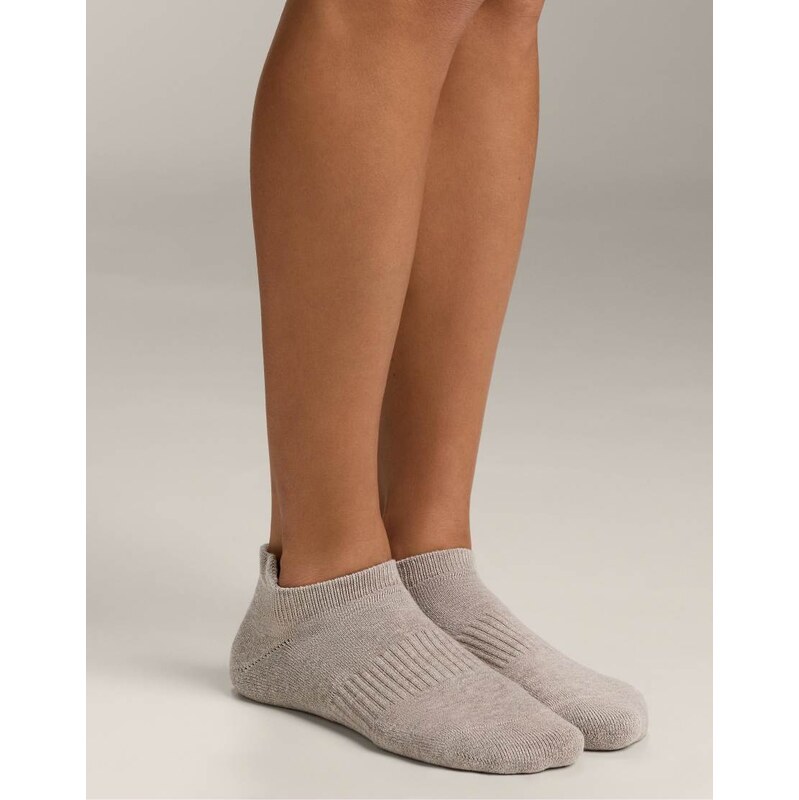 OYSHO 3 pairs of cotton blend sports sneaker socks with heel tab in 112844368