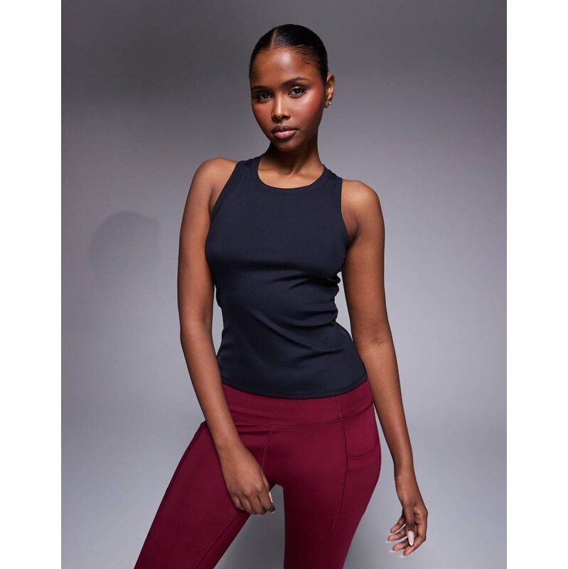 4505 engineered rib gym vest in black