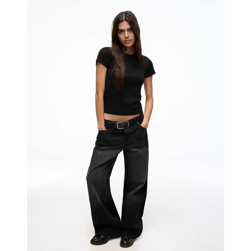 Bershka Basic rib short sleeve t-shirt in black 112881482