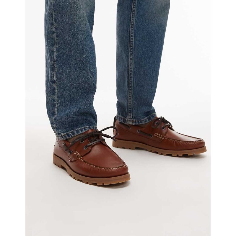 Tommy Hilfiger leather boat shoe in tan-Brown