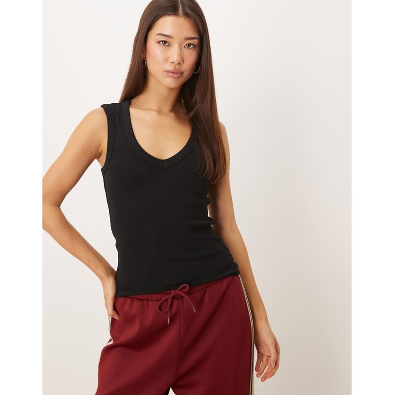 Gina Tricot v neck rib tank in black