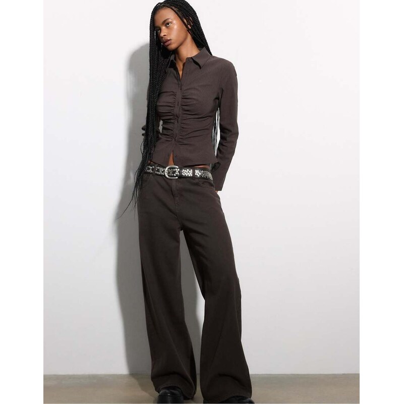 Stradivarius Plain gathered shirt in brown 112993561