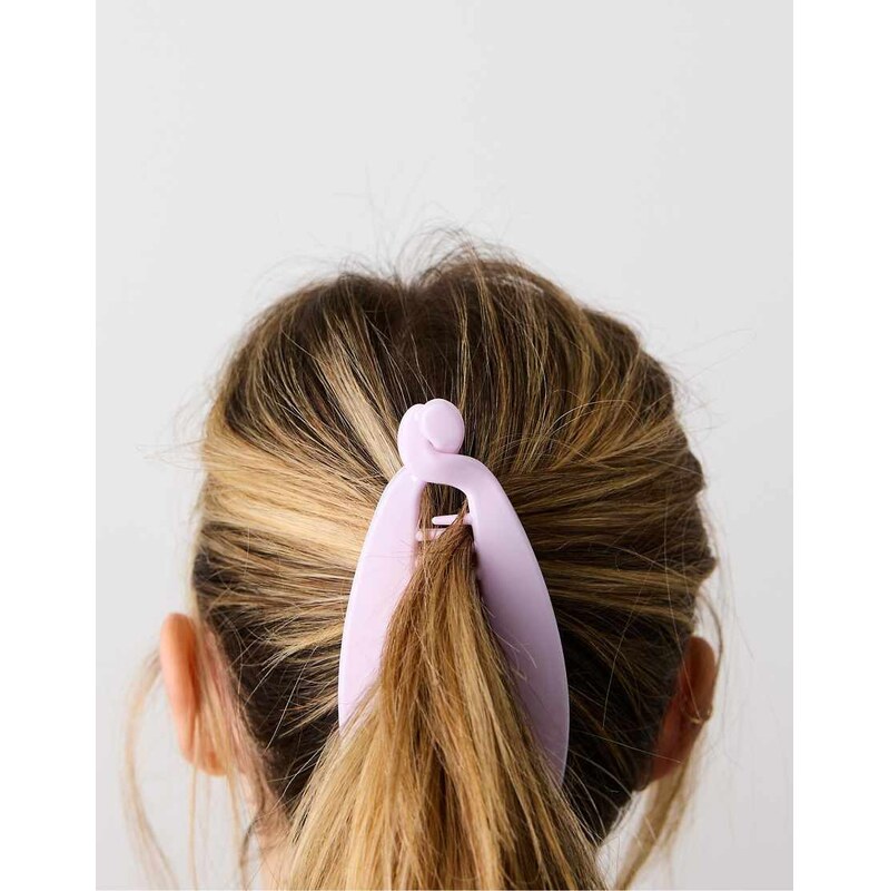 Stradivarius Set of 2 banana hair clips in pale pink 112979249