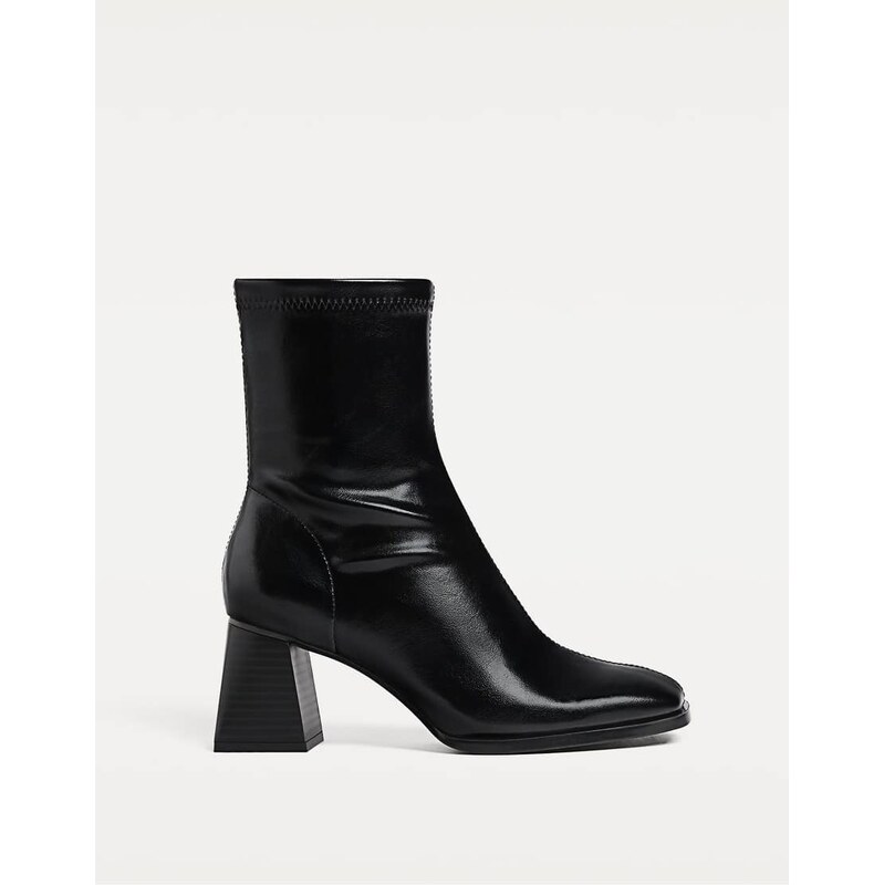 Stradivarius Mid-heel boots with stretch legs in black 112979287