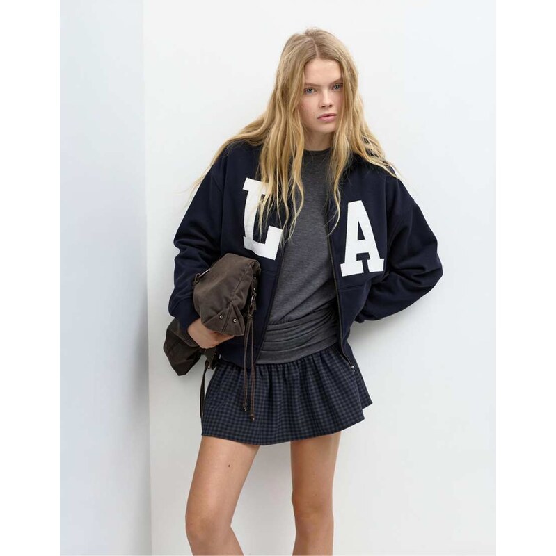 Pull&Bear Hoodie with zipper and graphic in navy 112985508