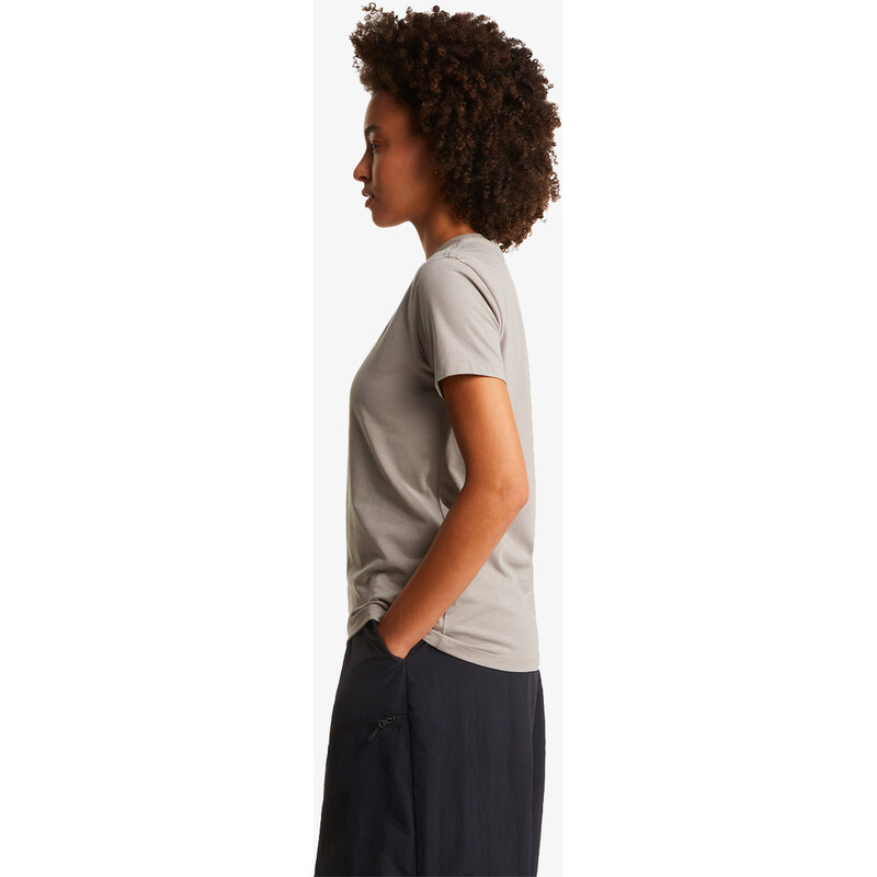 The North Face W EVOLUTI SIMPLE DOME SLM SHORT SLEEVE XS