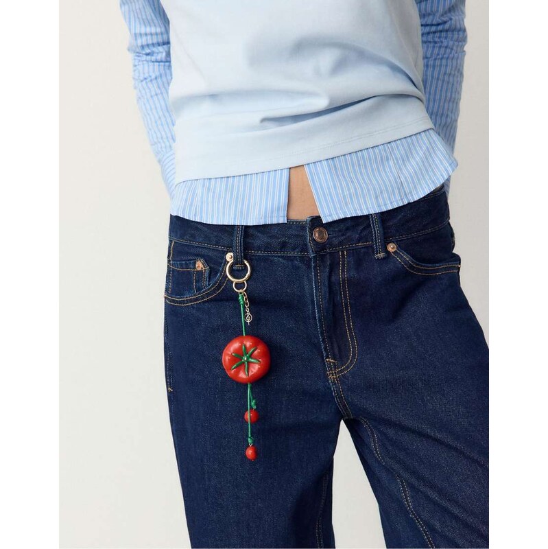 Stradivarius Tomato charm keyring in red 113020505