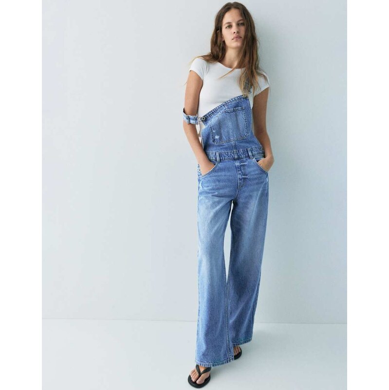 Pull&Bear Long denim dungarees in medium blue 113020559
