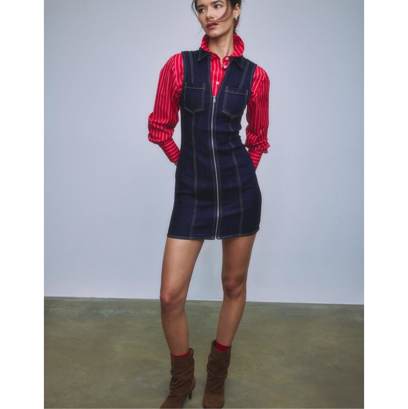 Stradivarius Short sleeveless denim dress with zip in overdyed blue 113020606