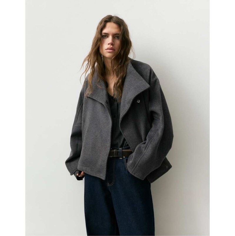 Pull&Bear Short felt texture coat in grey 113062603