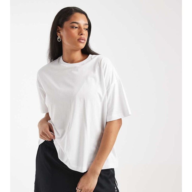 New Look Plus New Look Curve boxy tee in white 113089103