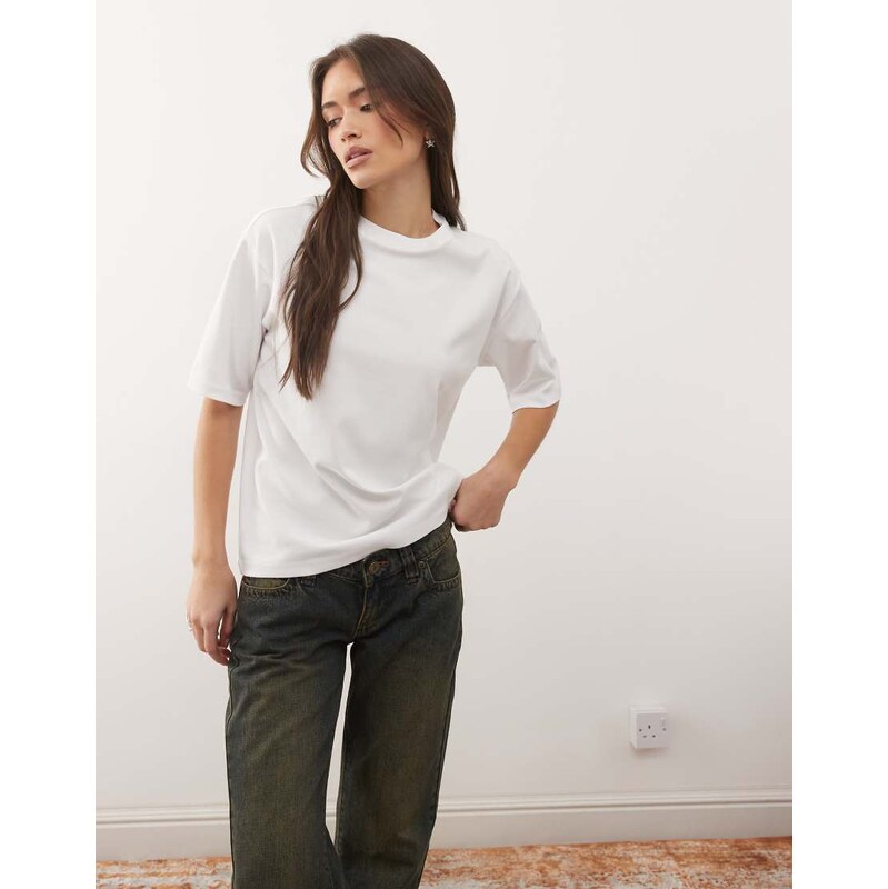 Noisy May oversized drop shoulder t-shirt in white 115520602