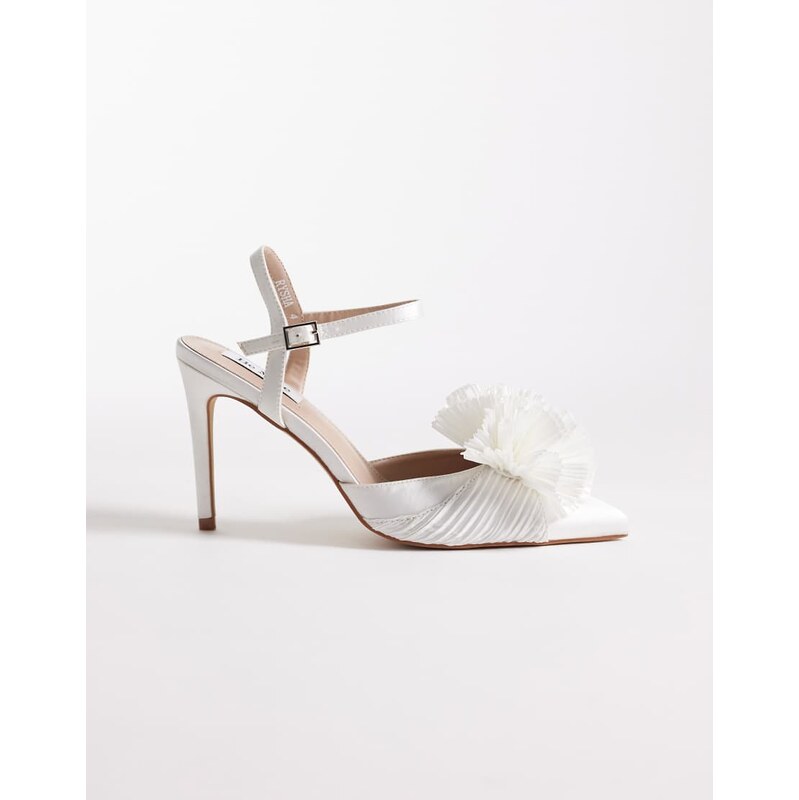 Be Mine Bridal Rysha pointed toe heeled shoes with flower detail