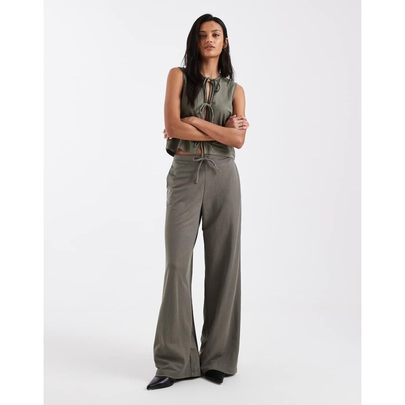 ONLY wide leg pull on trouser co-ord in khaki-Green 115518465
