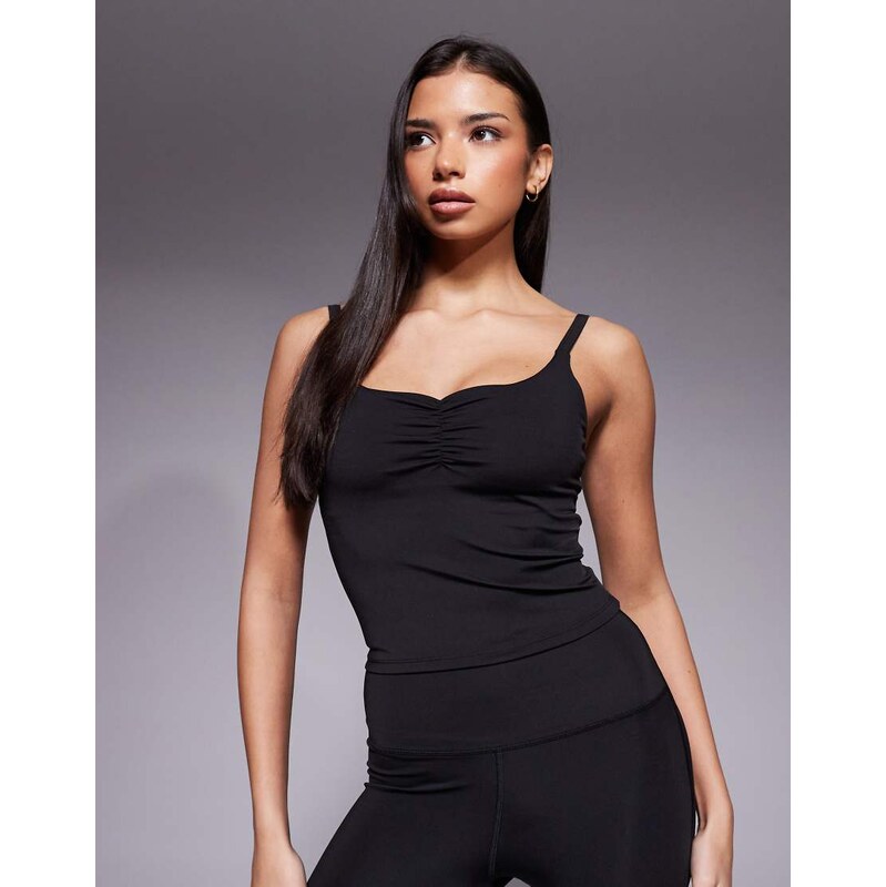 4505 active sweetheart ruched neckline vest with inner bra in black 115522346