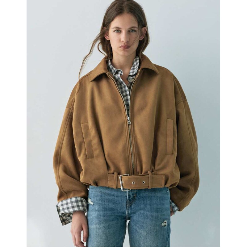 Pull&Bear Faux suede bomber jacket in caramel-Brown 113091691