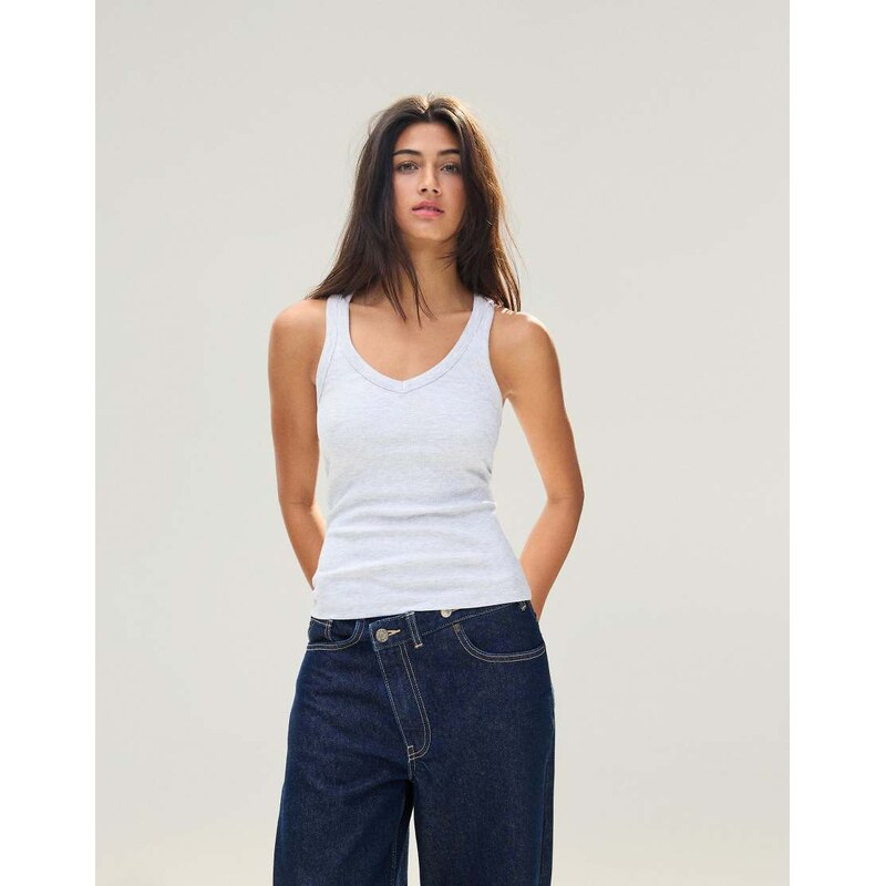 Bershka Basic rib vest top in light grey 113091704