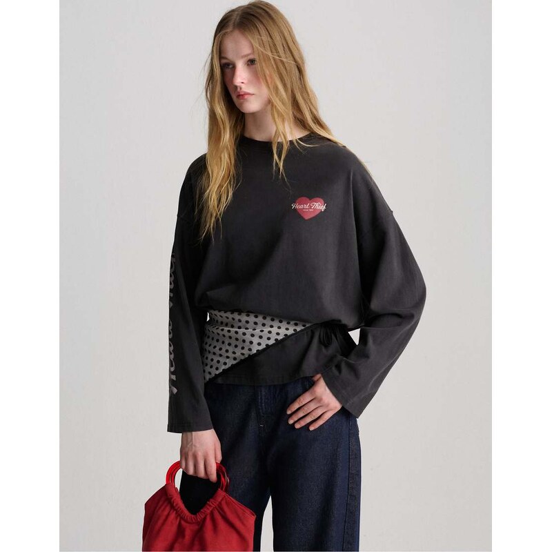 Pull&Bear Long sleeve t-shirt with printed graphic in black-Grey 113091716