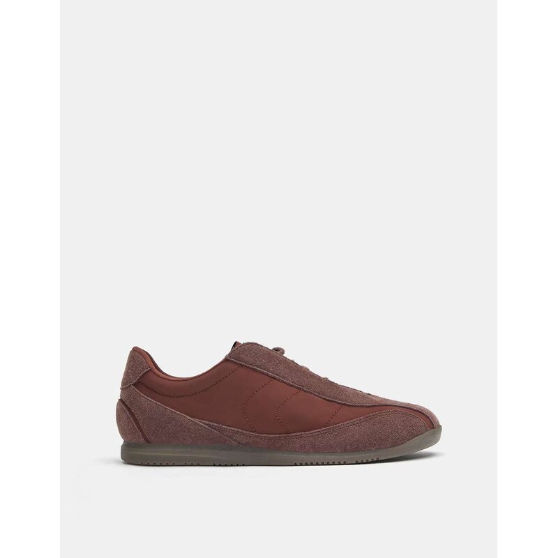 Pull&Bear Gathered leather trainers in burgundy 113091760