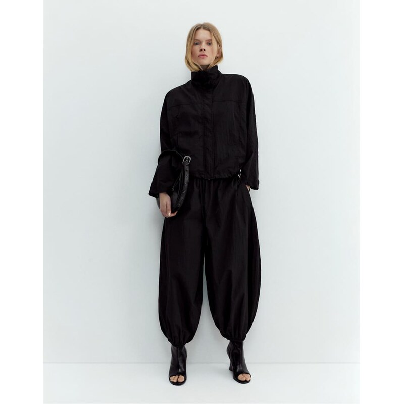 Pull&Bear Barrel trousers in black