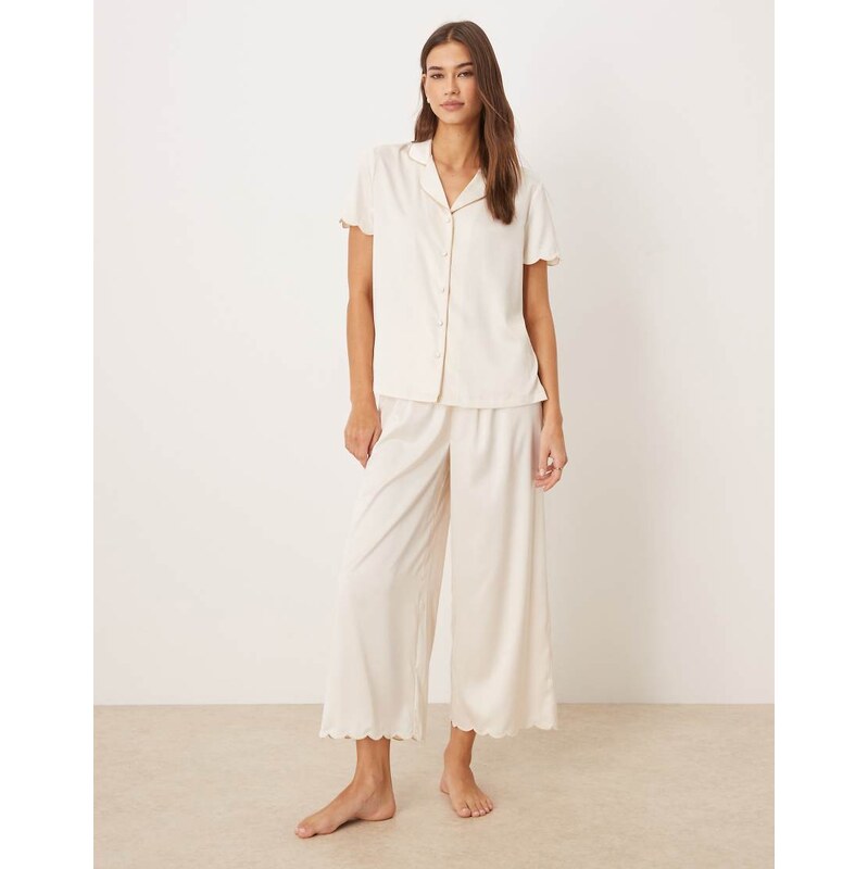 Chelsea Peers Bridal scallop placket buttom up capri length bottom 113465063