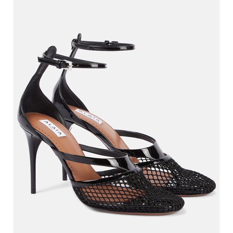 Alaïa Infradito 90 fishnet patent leather pumps