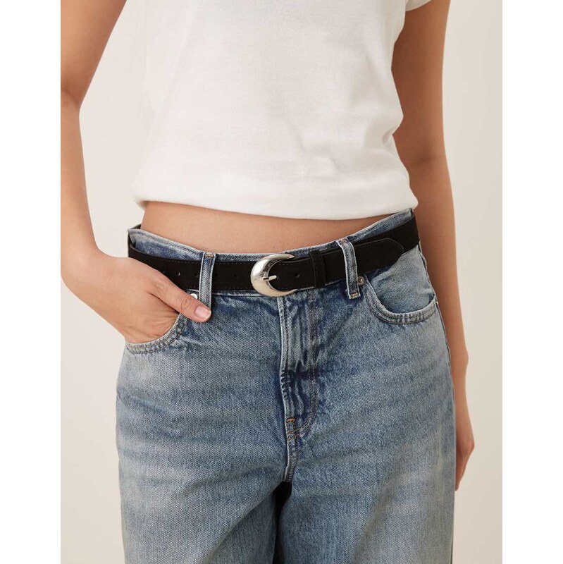 Accessorize silver buckle suede belt in black 113277327