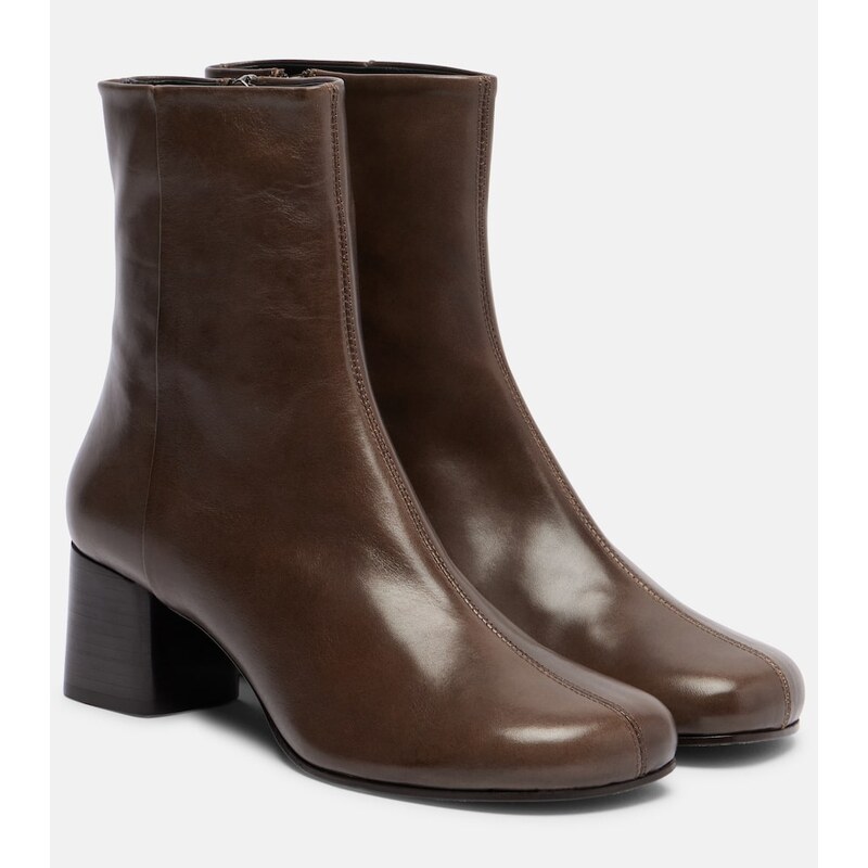 Lemaire Anatomic 55 leather ankle boots