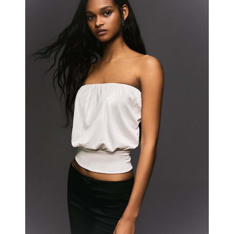 Bershka Balloon bandeau top in ecru-White