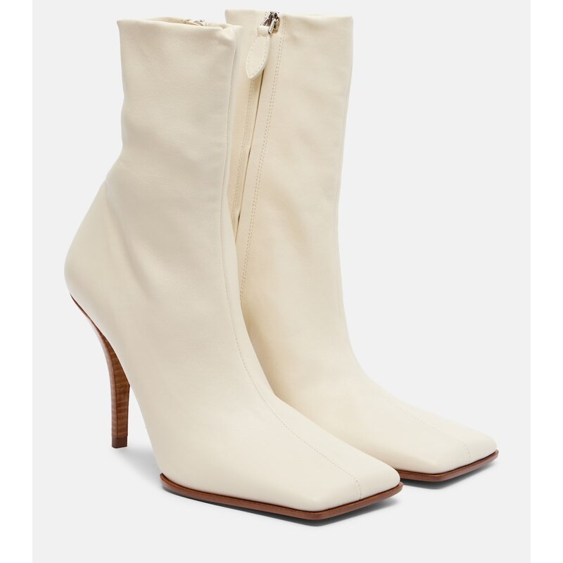 Alaia AlaÃ¯a 90 leather ankle boots