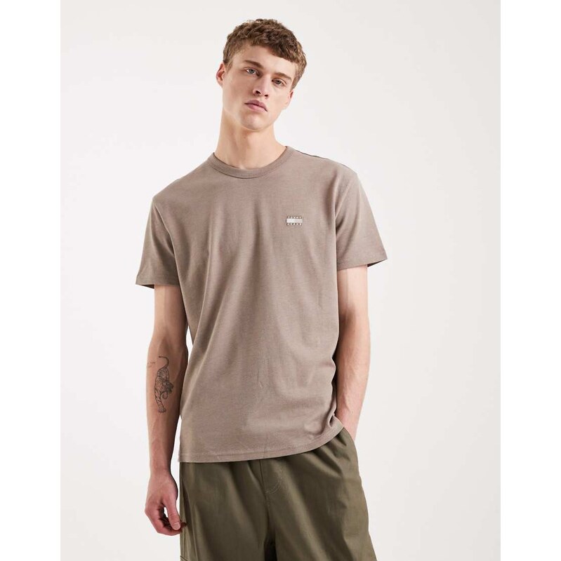 Tommy Jeans badge logo t-shirt in stone-Neutral