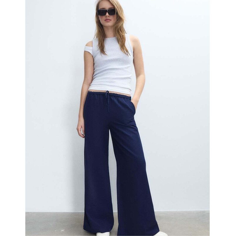 Stradivarius Wide-leg trousers in dark blue-Navy 113297399