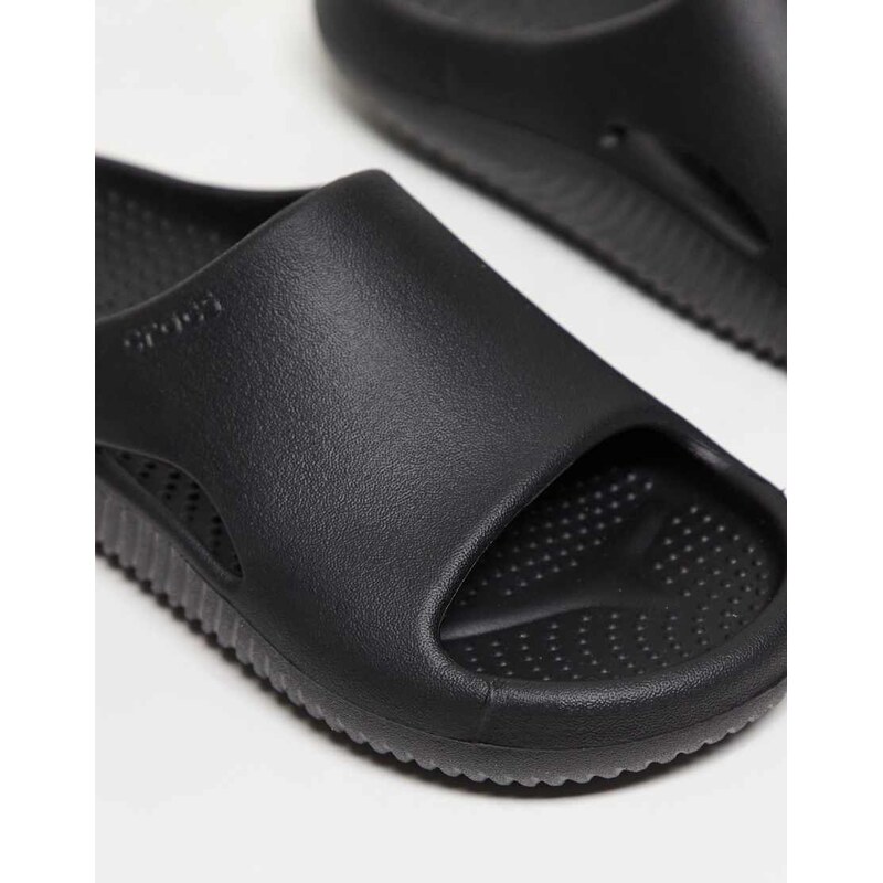 Crocs Mellow Recovery Slide in black