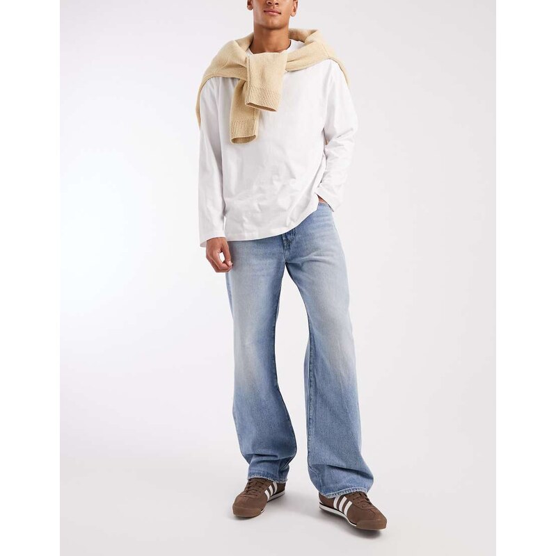 Levis 501 loose straight jeans in light blue wash