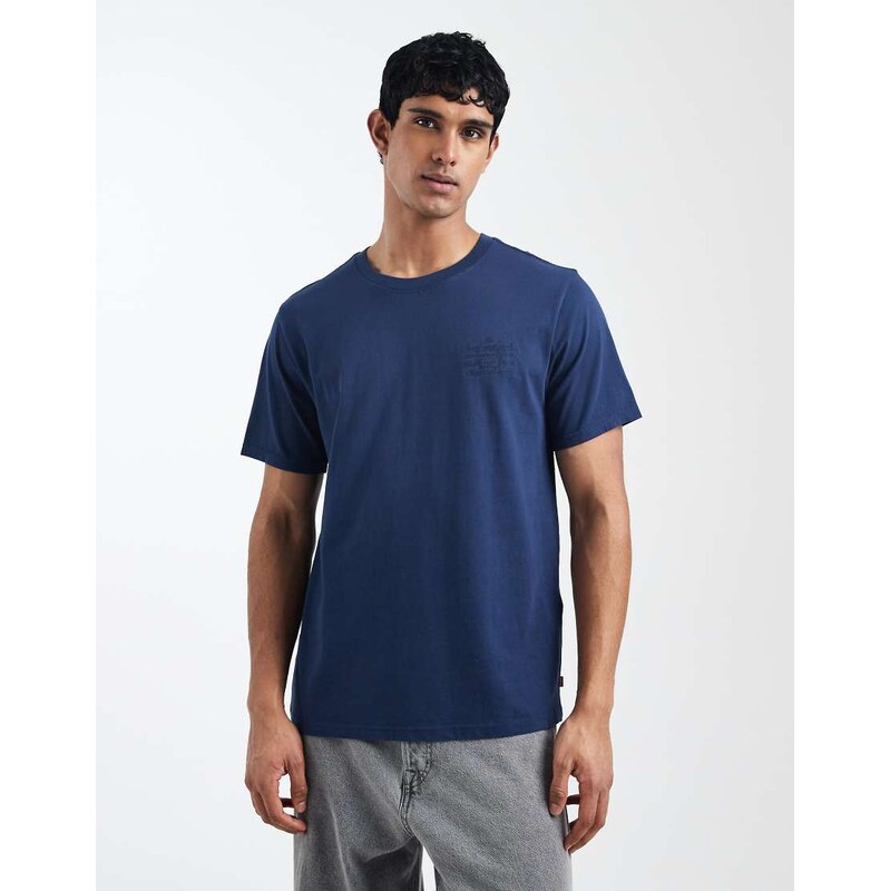 Levis embroidered chest logo relaxed t-shirt in navy