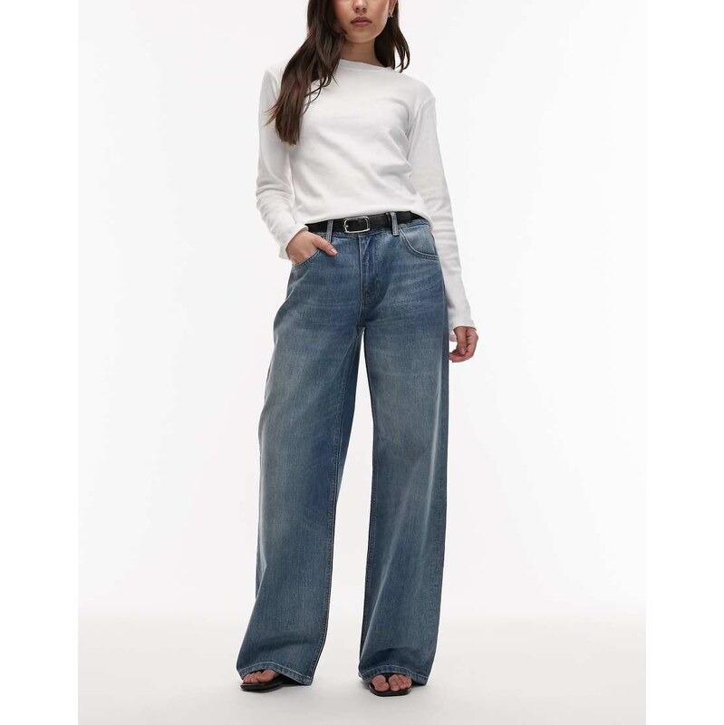 ASOS DESIGN low rise wide leg jean in light vintage wash-Blue