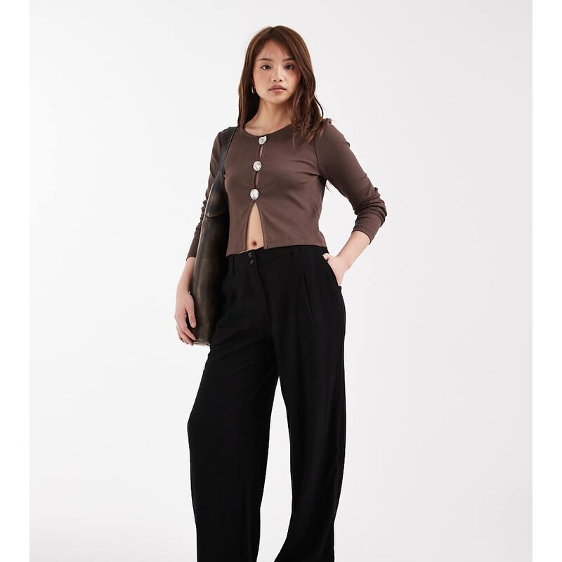 ASOS Petite ASOS DESIGN Petite wide leg trousers with pleat